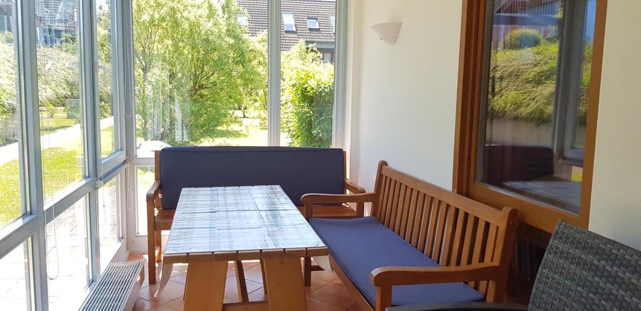 Ferienwohnung 4 Im Haus Am See Mit Wintergarten Und Terrasse Seedorf (Rugen) Exterior foto