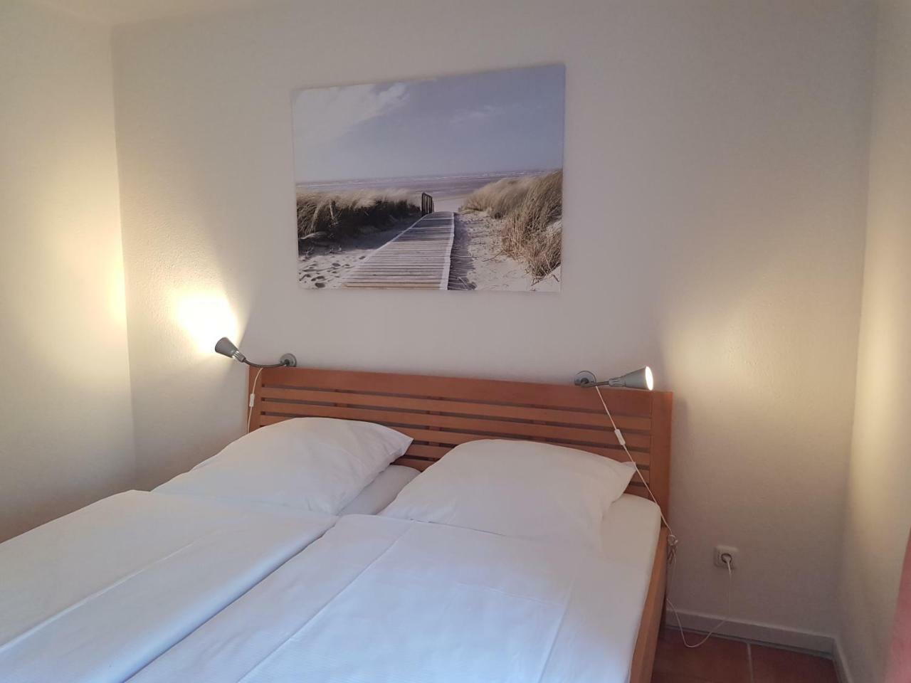 Ferienwohnung 4 Im Haus Am See Mit Wintergarten Und Terrasse Seedorf (Rugen) Quarto foto