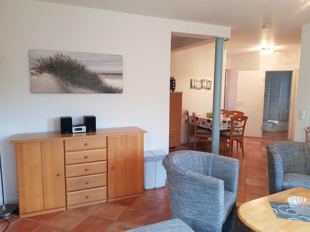 Ferienwohnung 4 Im Haus Am See Mit Wintergarten Und Terrasse Seedorf (Rugen) Quarto foto