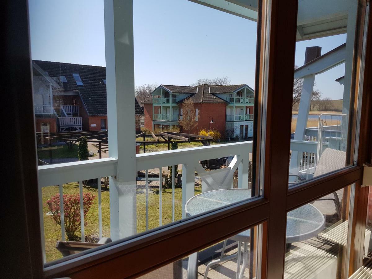 Ferienwohnung 4 Im Haus Am See Mit Wintergarten Und Terrasse Seedorf (Rugen) Exterior foto